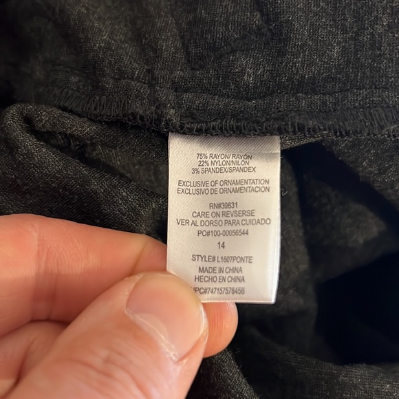 Wit & Wisdom Ab Solution Skinny Ponte Ankle Pants, size 14 - Picture 7 of 10